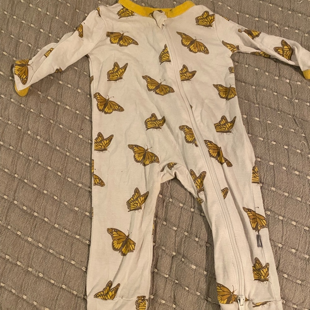 Kyte Baby 0-3 month footless sleeper butterfly print